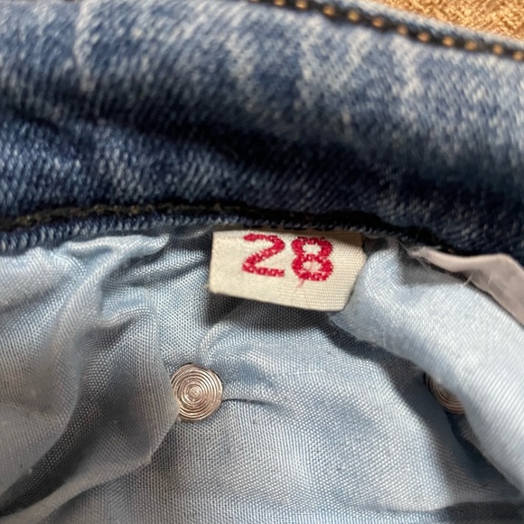 Vintage Embroidered High Rise Jeans (Size 28) - Picture 8 of 8